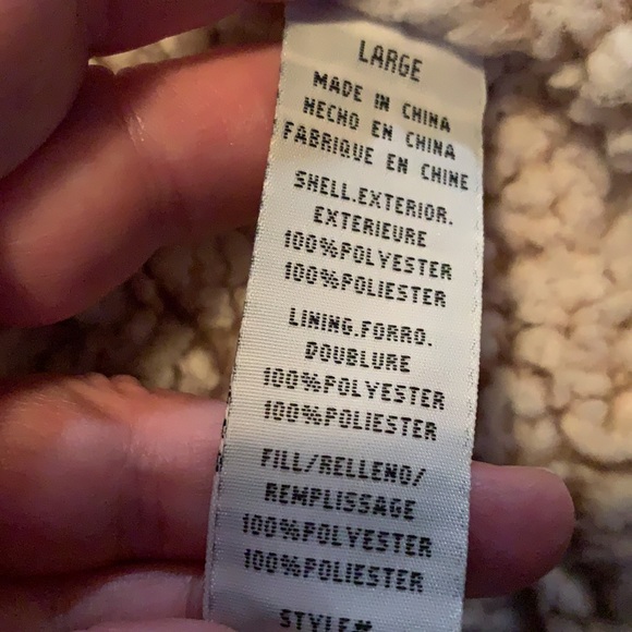 Sherpa lined  Large Vest  NWOT - Picture 7 of 11